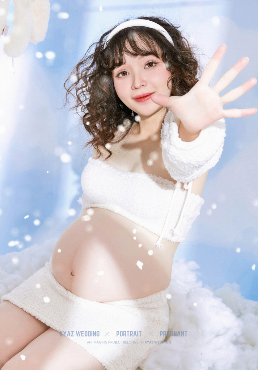❄️ Baby's First Snowfall ❄️